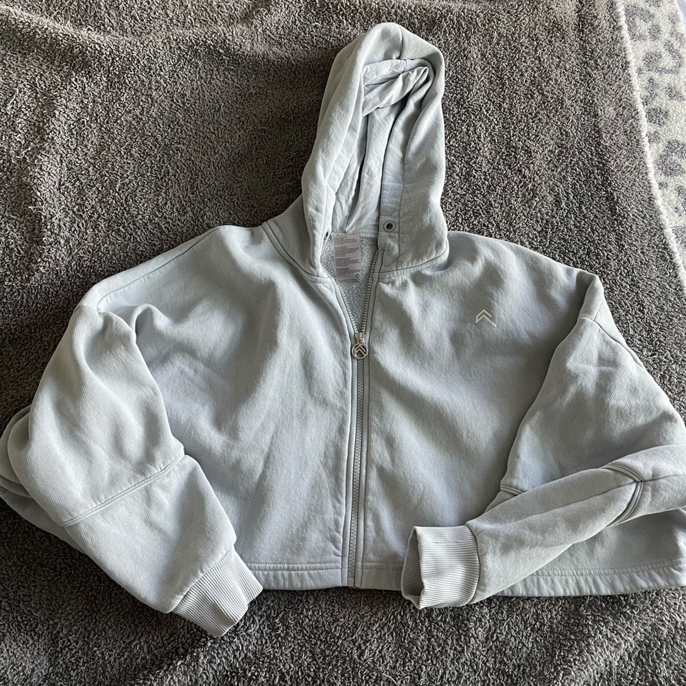 Oner active cropped hoodie size small